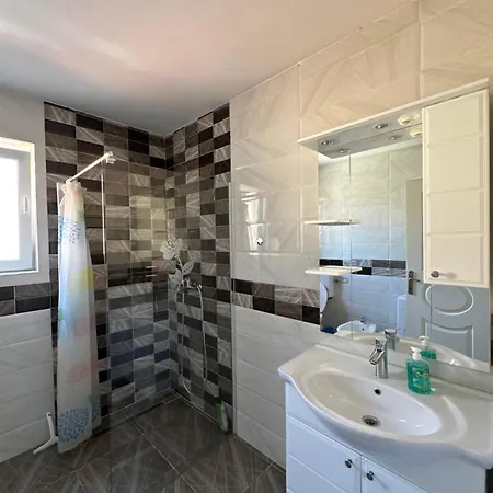 Ejna Гостевой дом 4*