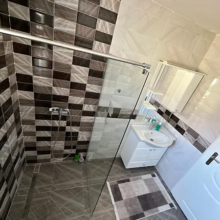 Гостевой дом Ejna 4*