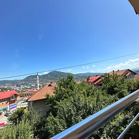 Ejna 게스트하우스 4*